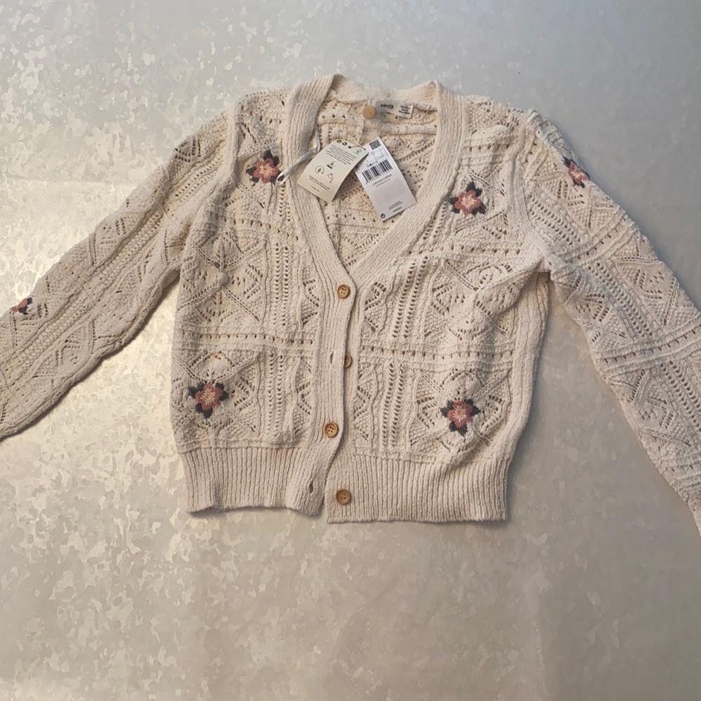 Knit cardigan